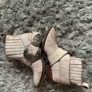 Understated Leather by Matisse